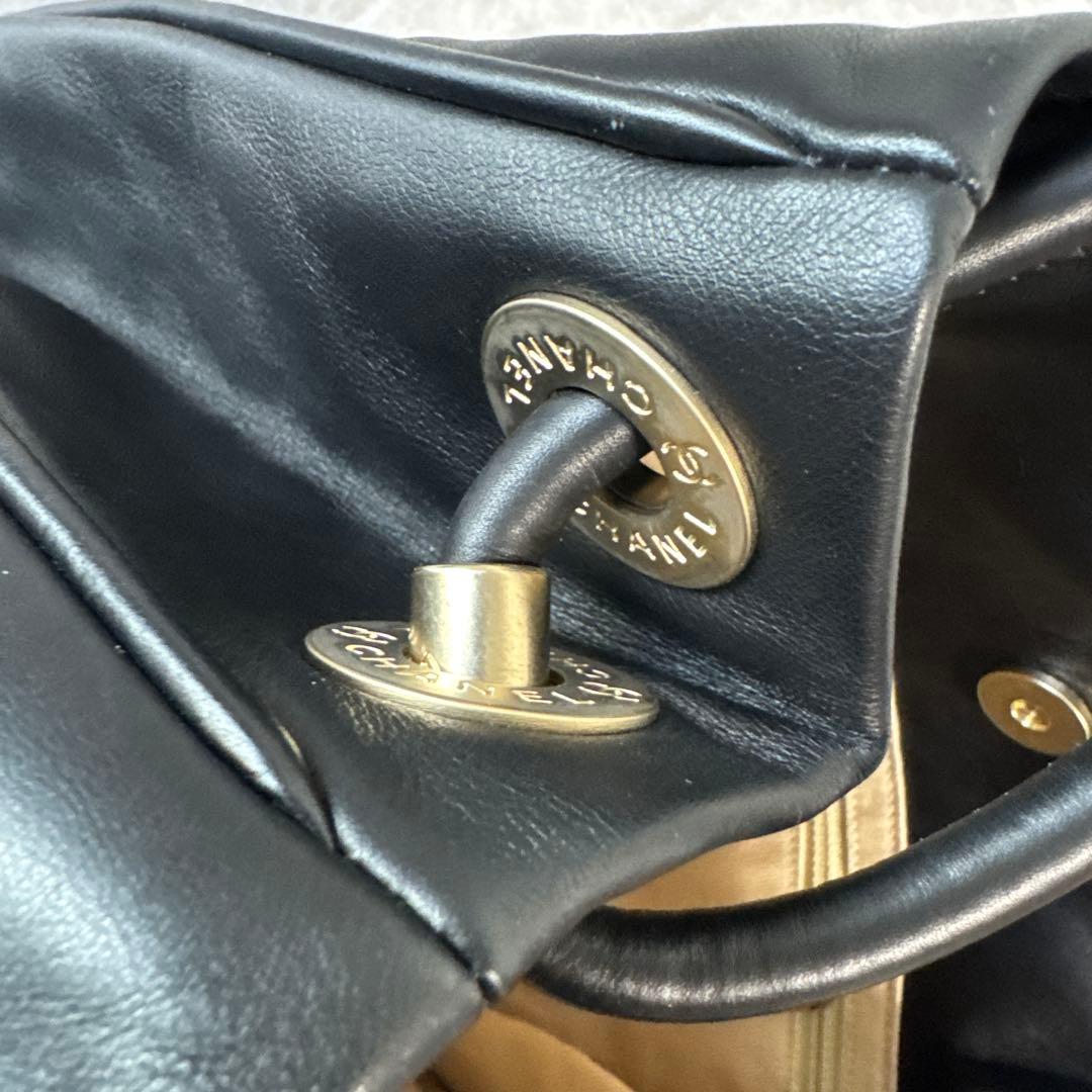 CHANEL カメリア ロゴ ショルダーバッグ レザー ブラック