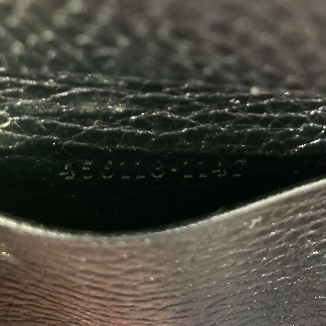 s1675 美品 GUCCI キーケース GG 黒/ベージュ グッチ 箱付き