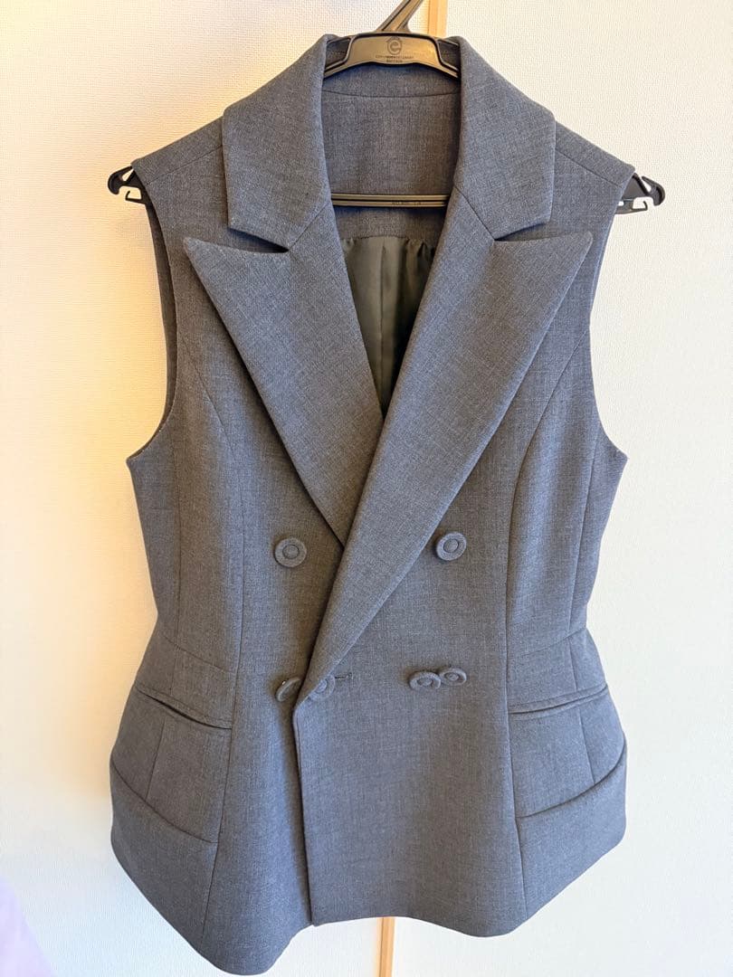 シーニュ グレー ダブルブレスト ベスト　スワンジレ