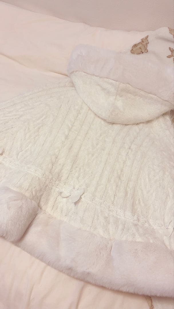 LIZLISA リズリサ ダブルリボンニットファーポンチョ ホワイト