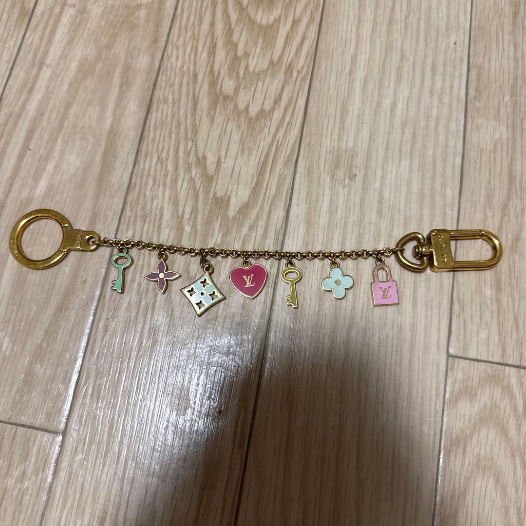 ルイヴィトン　LOUIS VUITTON バッグチャーム