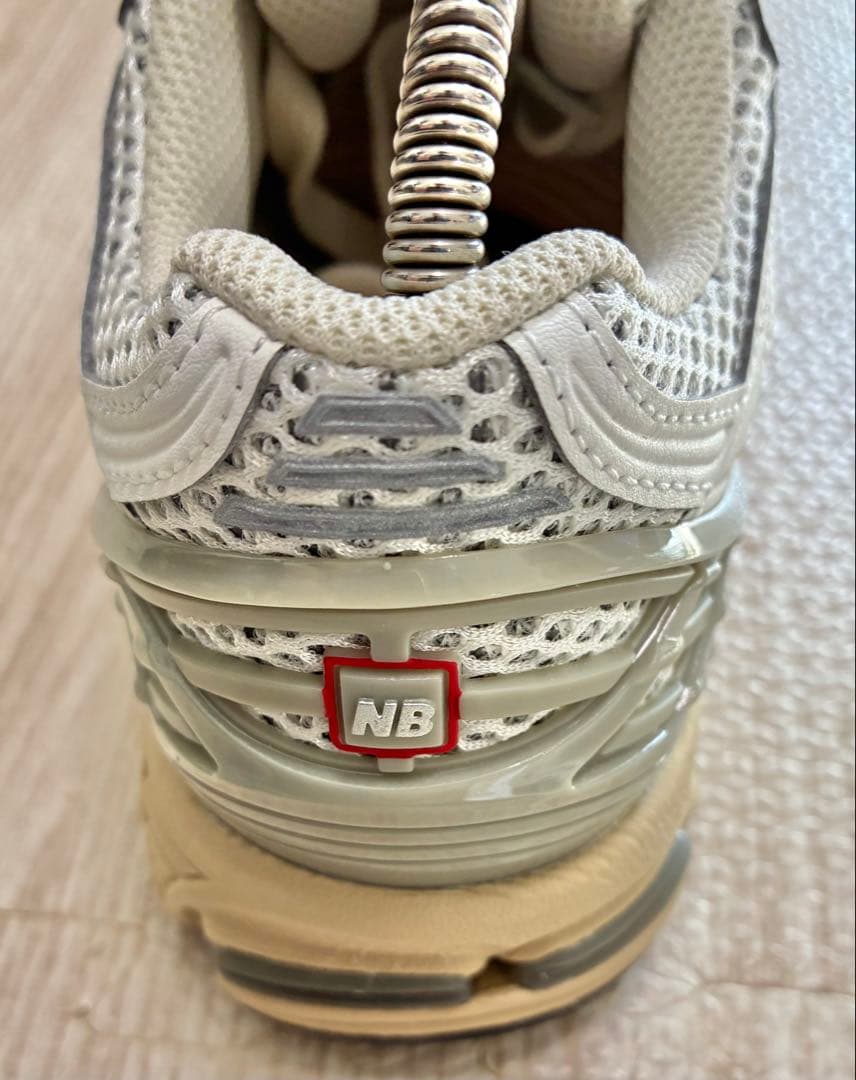 【土日限定価格】NEW BALANCE ニューバランス　M1906RP23.5㎝