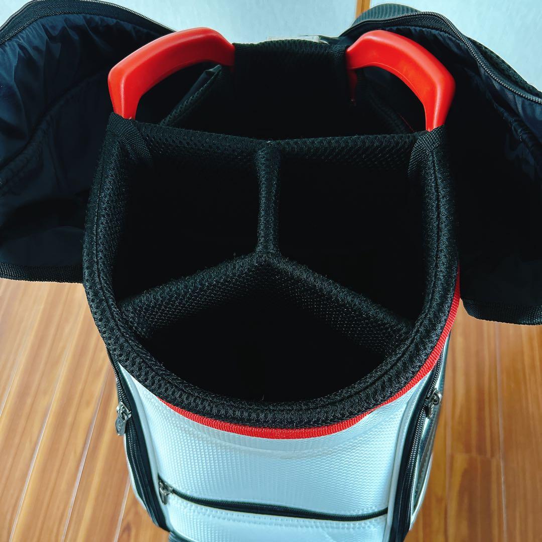 【美品✨早い者勝ち】人気モデル✨2024年スリクソン　キャディバッグ✨