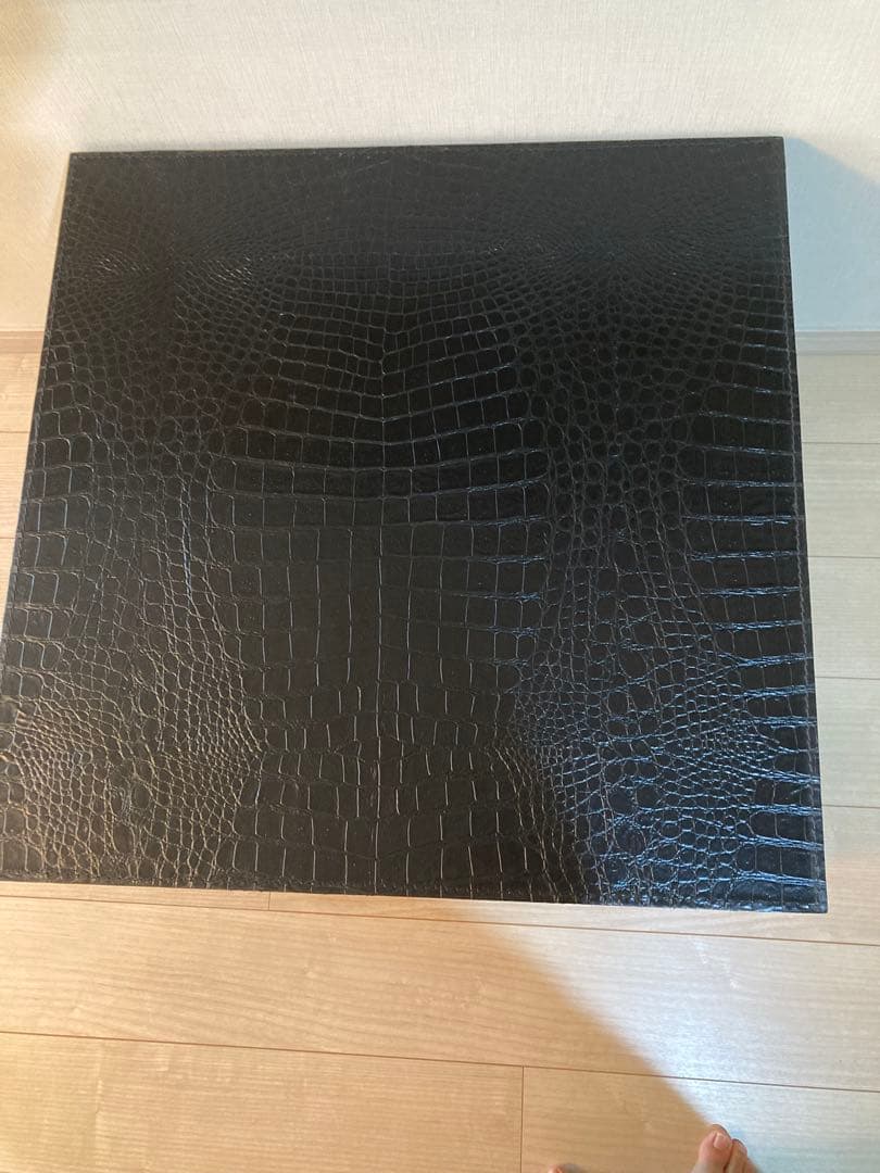 え*む様 FENDI CASA クロコダイルテクスチャ サイドテーブル