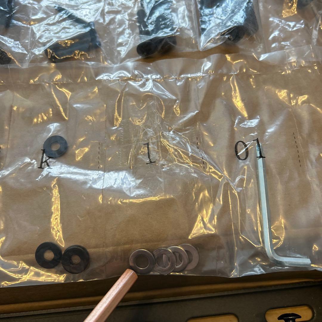 朝日木材加工ディスプレイ壁掛け金具　FLM-006-BK