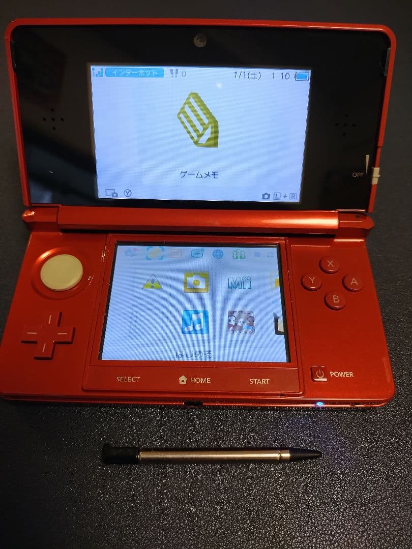 ニンテンドー3DS メタリックレッド