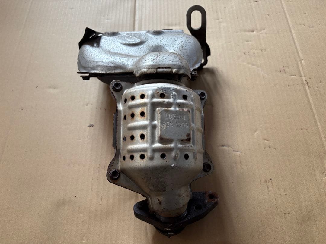 スズキ純正 エキマニ 触媒コンバーター 85G-C03