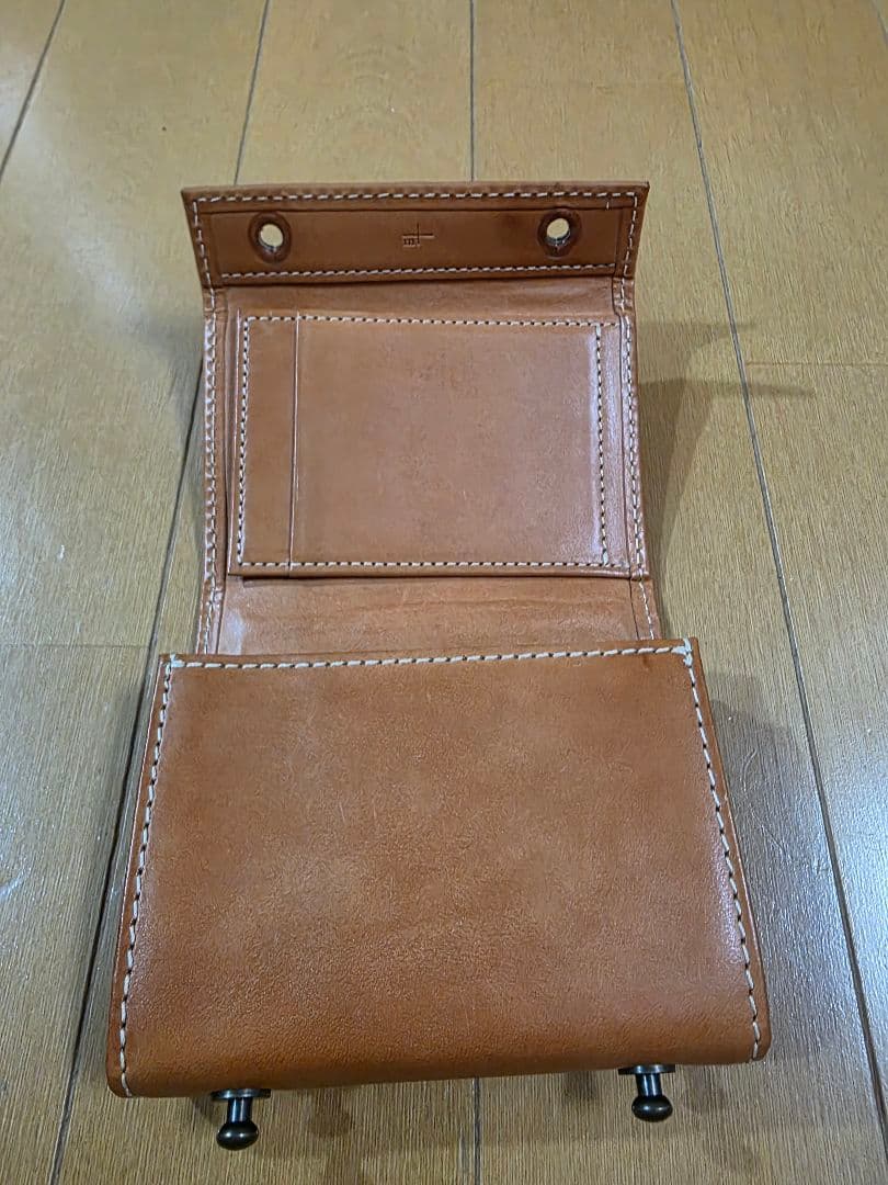 m+エムピウ ミッレフォッリエ TAN27 ヌメ