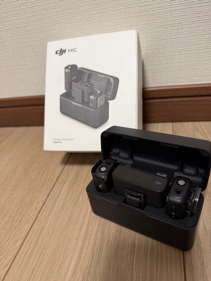 DJI Mic(トランスミッター×2 + レシーバー×1 + 充電ケース)