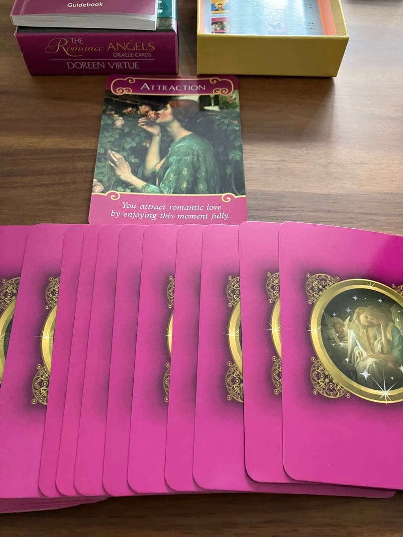 ロマンスエンジェルオラクルカード