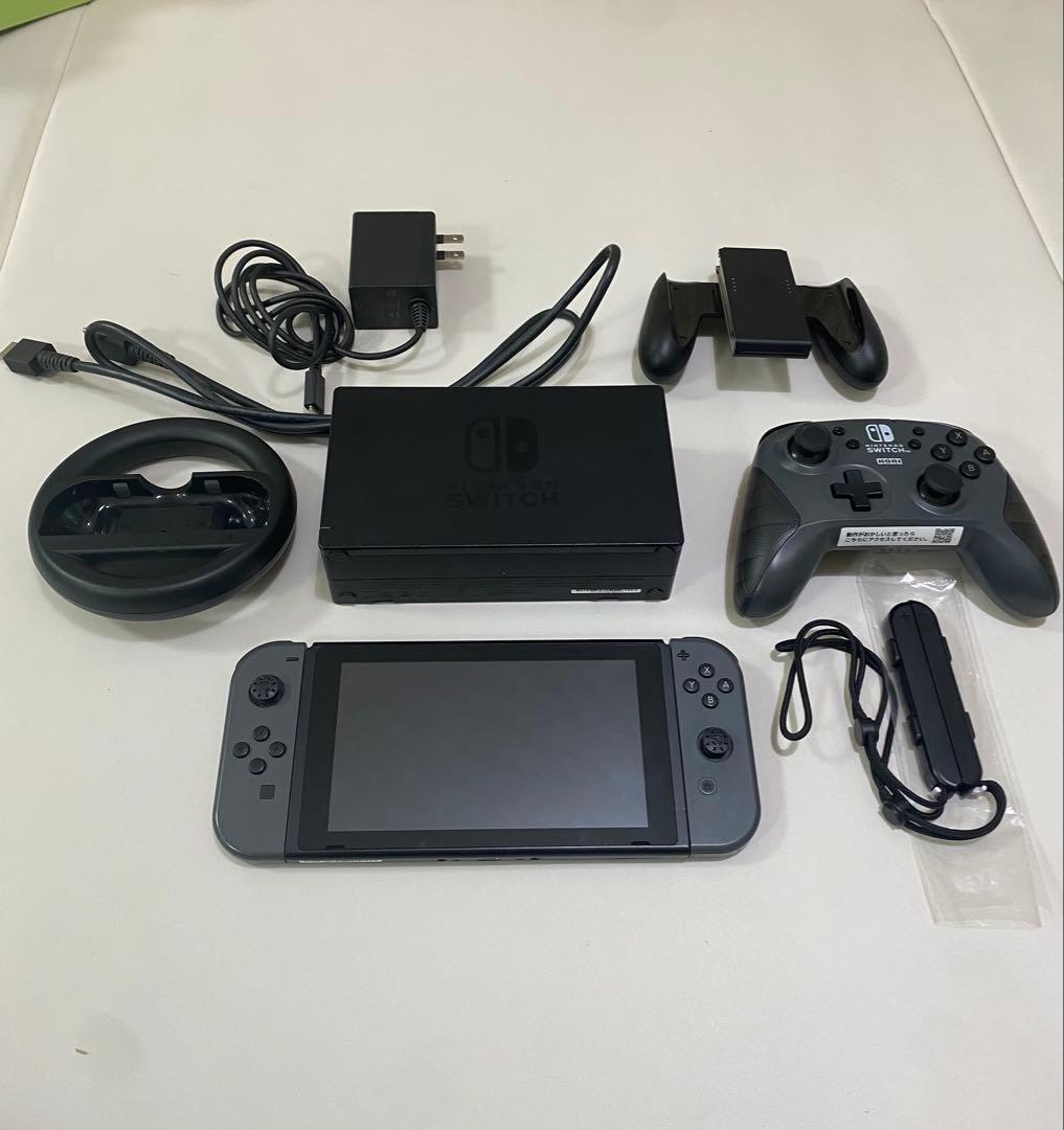 [美品・付属品多数]Nintendo Switch本体　グレー