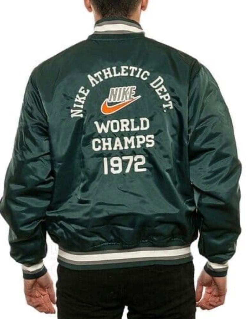 ★極美品　完売品　ナイキ　ダグアウトジャケット　スタジャン　NewJeans