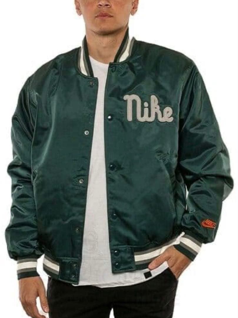 ★極美品　完売品　ナイキ　ダグアウトジャケット　スタジャン　NewJeans