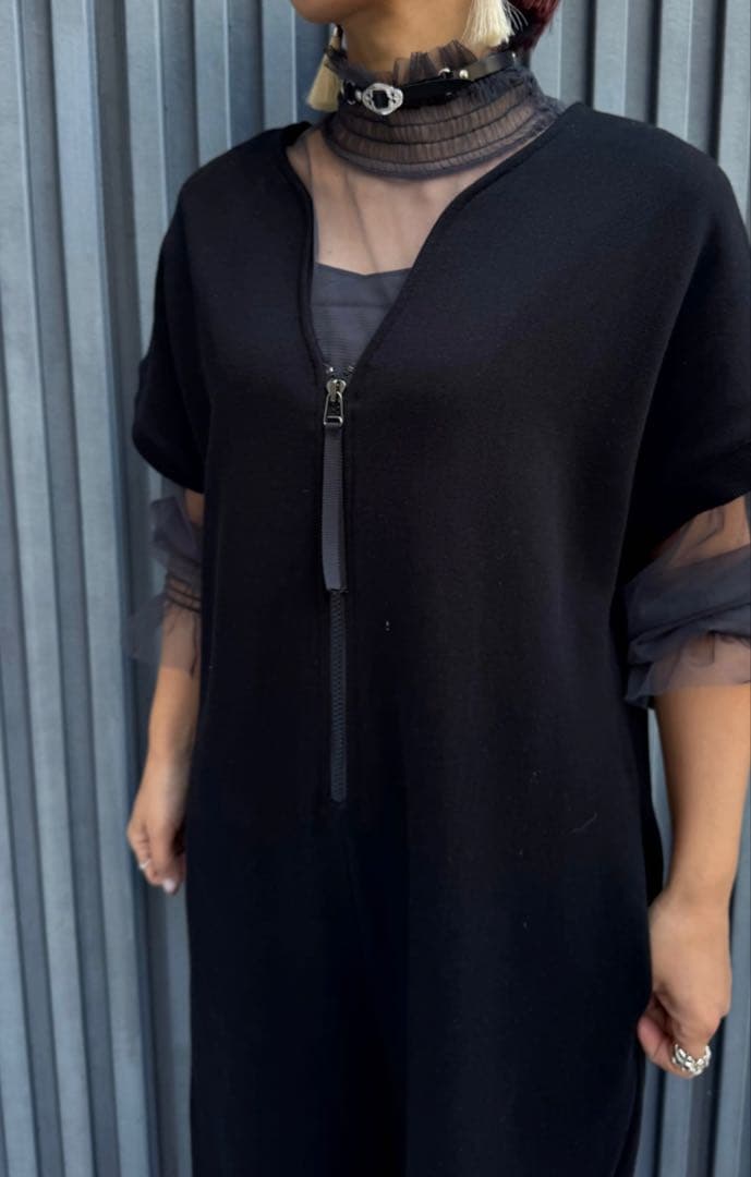 TRANOIオールインワン黒