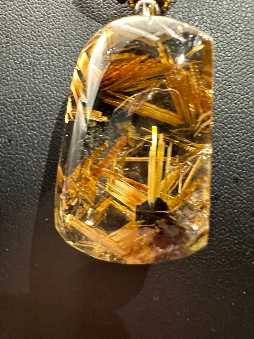 これは凄い！ルチルクォーツ ペンダントネックレス1月24日まで