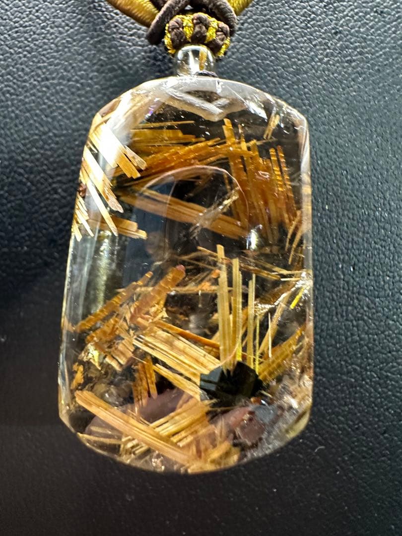 これは凄い！ルチルクォーツ ペンダントネックレス1月24日まで