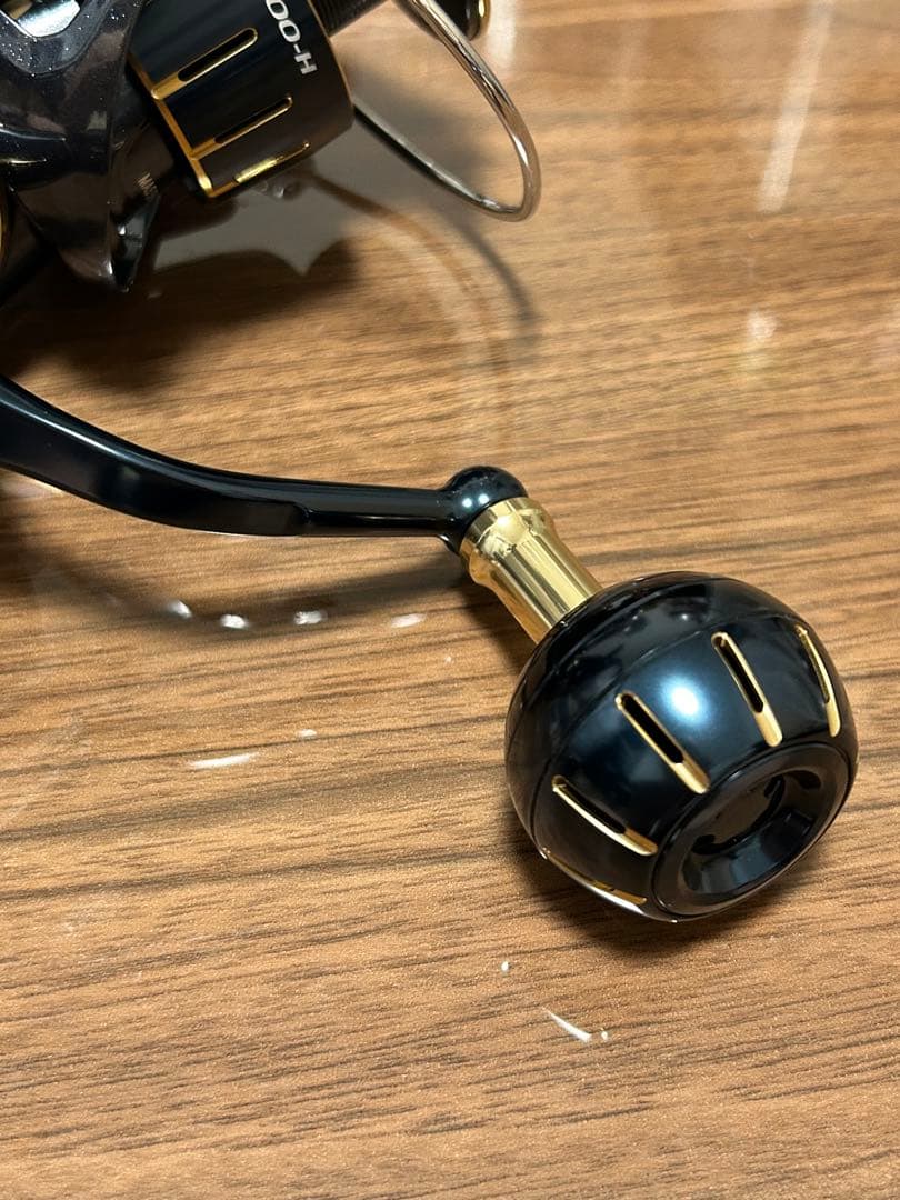 値下げ 新品未使用 DAIWA 23 SALTIGA 4000H