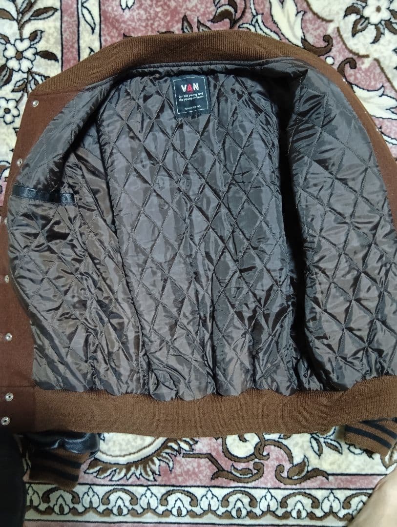 美品VAＮジャケットスタジャン