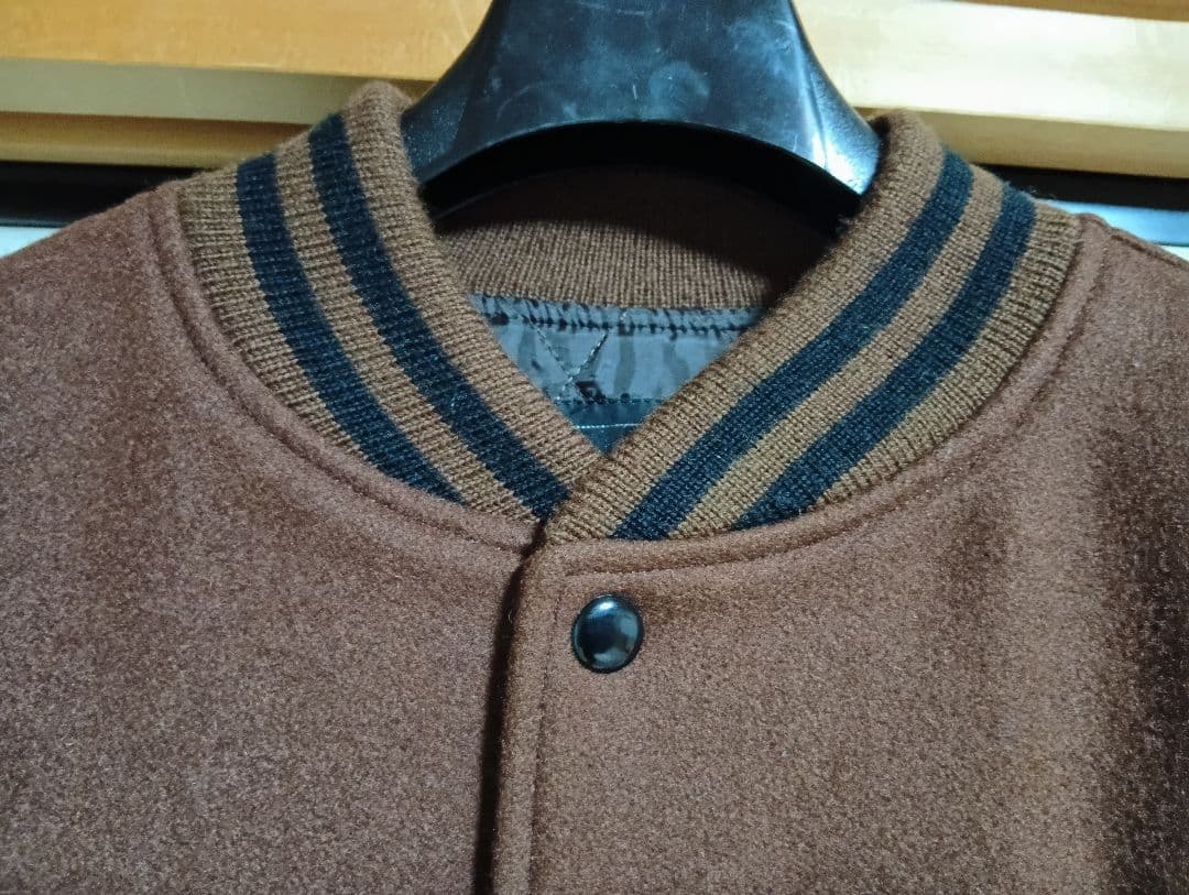 美品VAＮジャケットスタジャン