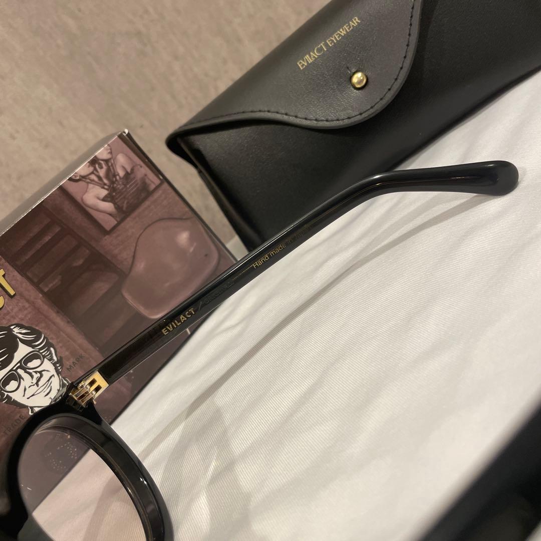 EVILACT eyewear GREEVES調光メガネ
