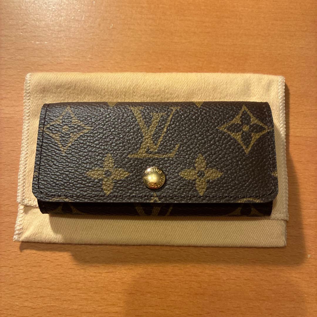 キーケース　LOUIS VUITTON