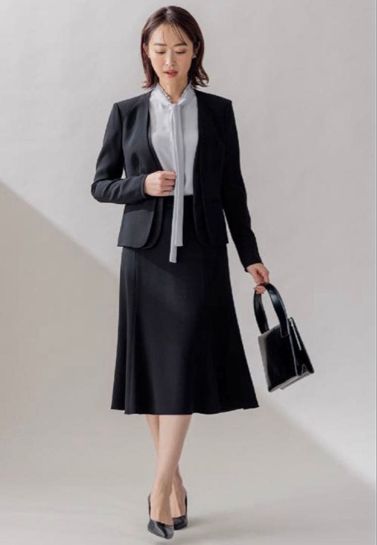 BEIGE, CINDY ノーカラージャケット　黒×黒　サイズ4