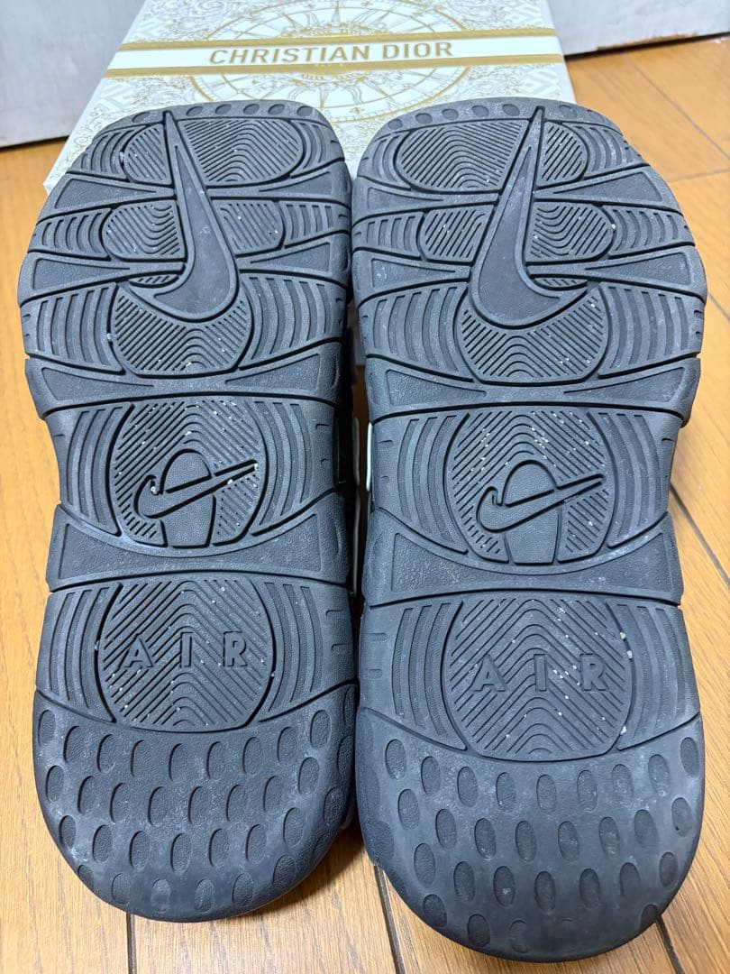 エア モア アップテンポ スライド サンダル　ブラック　26cm