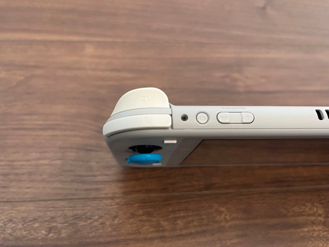 【美品】Nintendo Switch Lite限定 &ポケモンソフト他オマケ