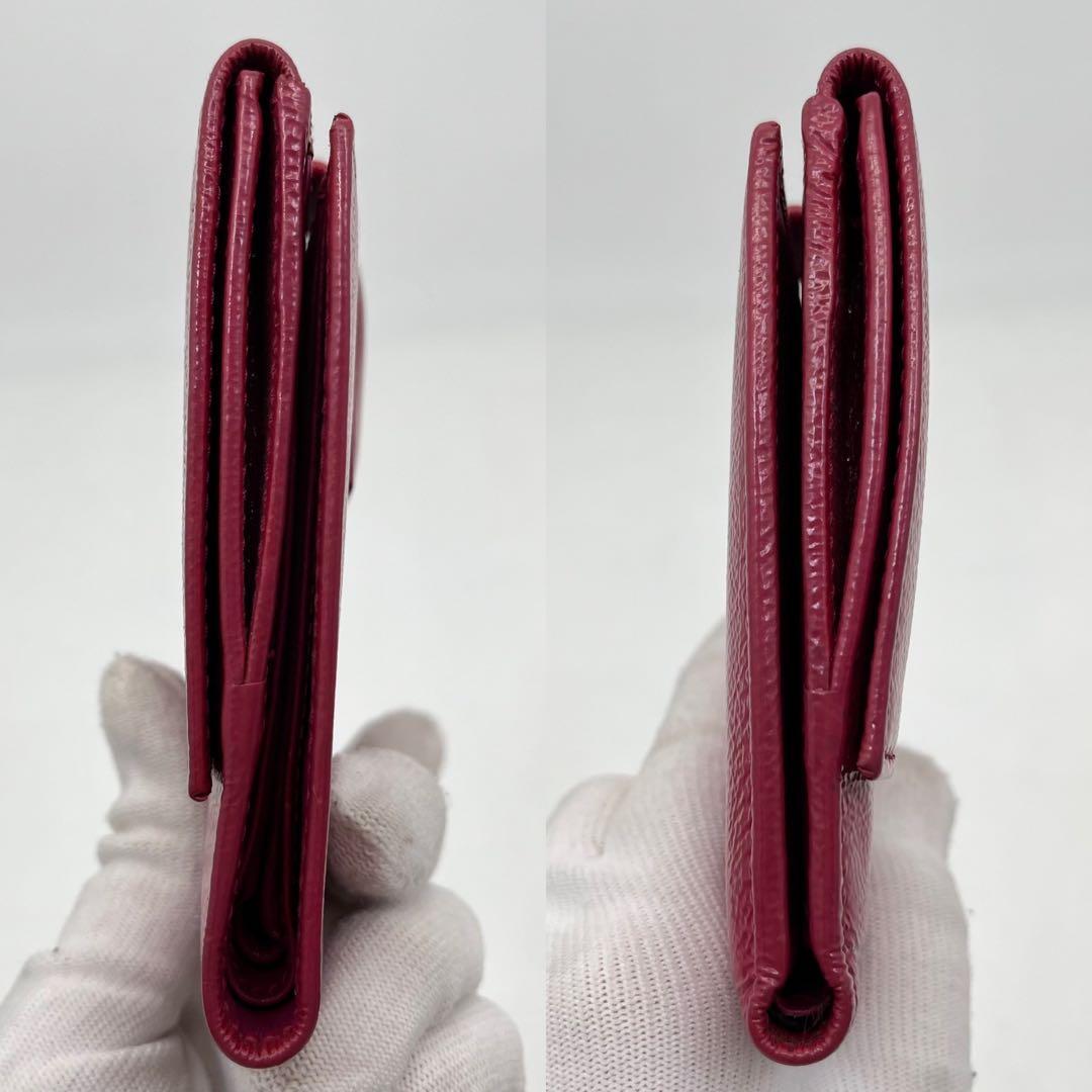 イヴサンローラン 二つ折り財布 カサンドラ YSLロゴ パテントレザー ピンク