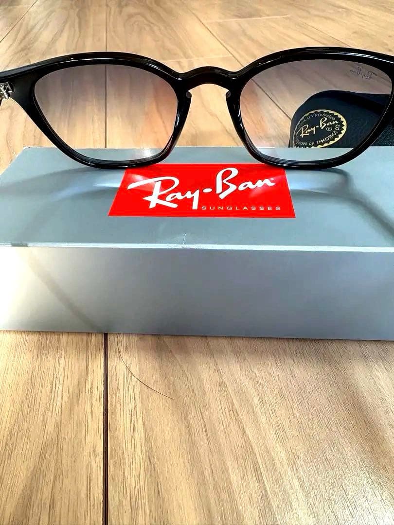 RayBan サングラスRB4258F 601/19 52-20