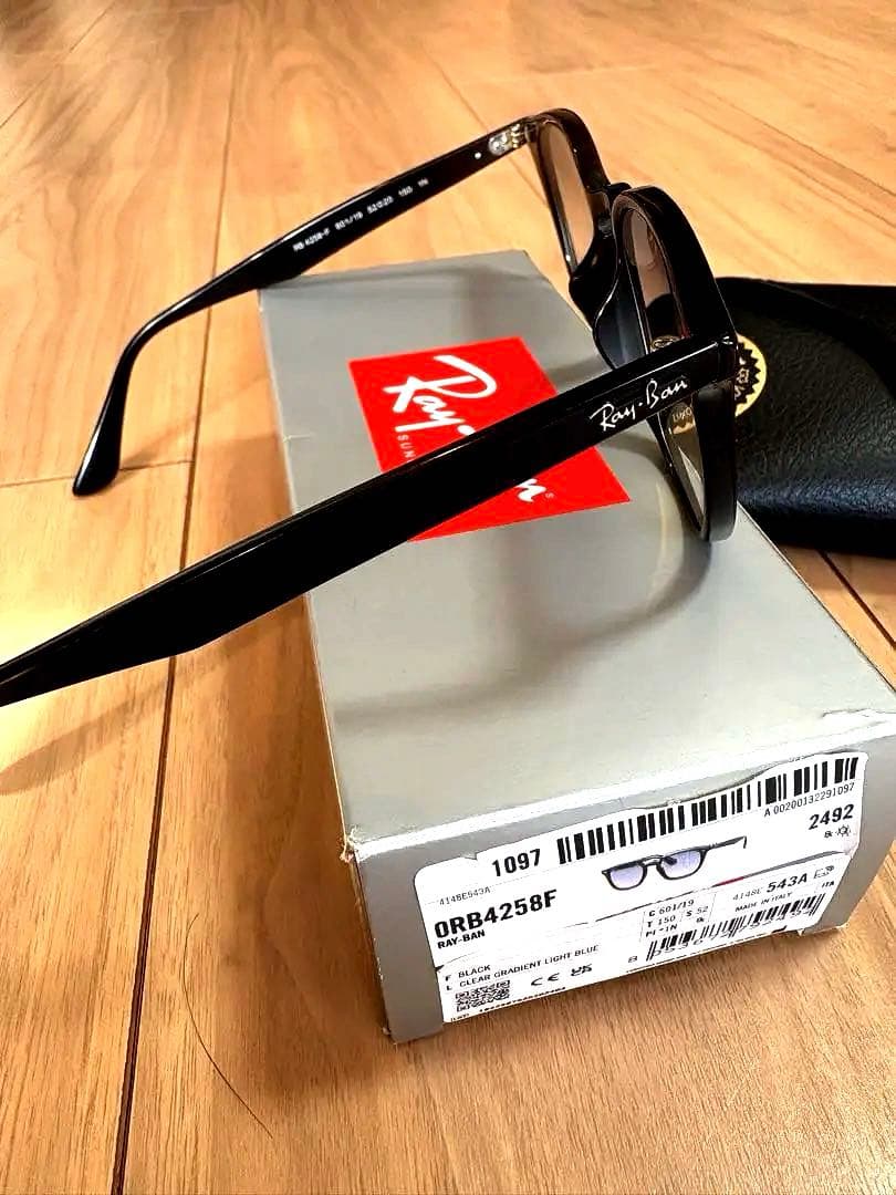RayBan サングラスRB4258F 601/19 52-20