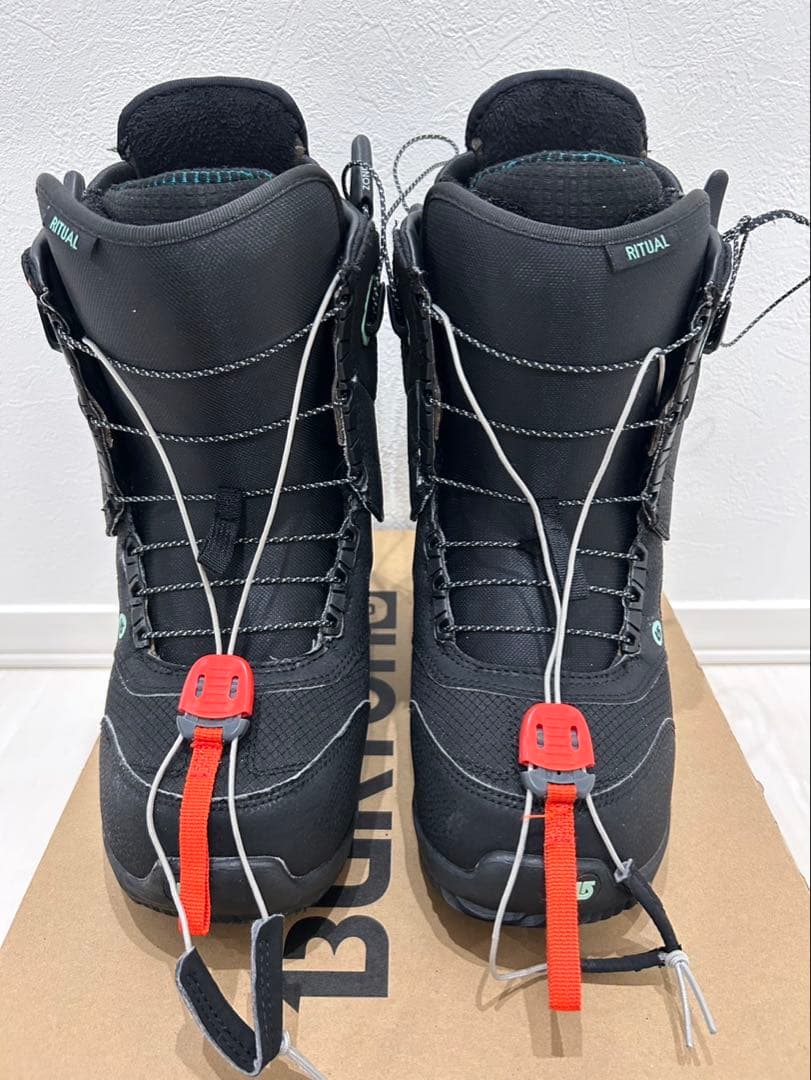 BURTON RITUAL WMS 7.5 ブラック