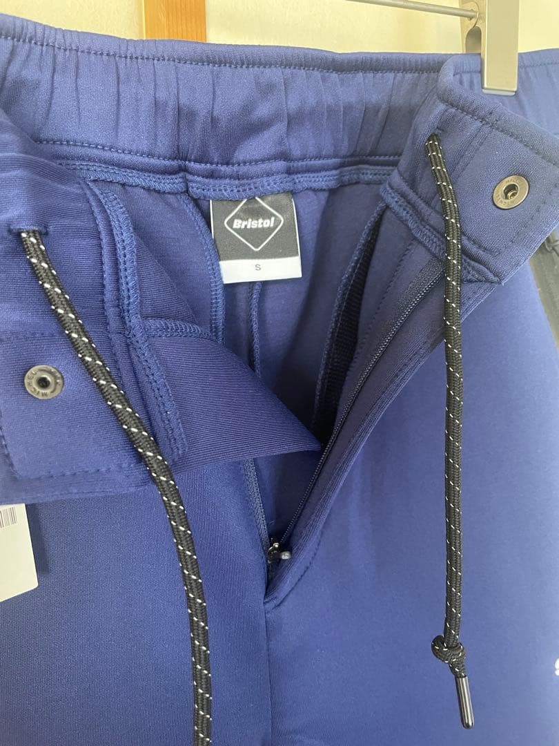 【新品】F.C.Real Bristol ジョガーパンツ ネイビー