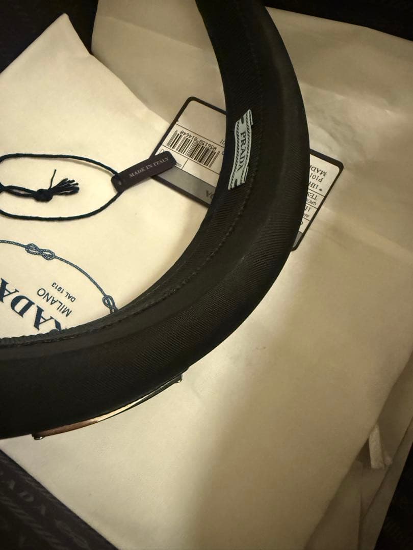 PRADA ナイロンヘアバンド