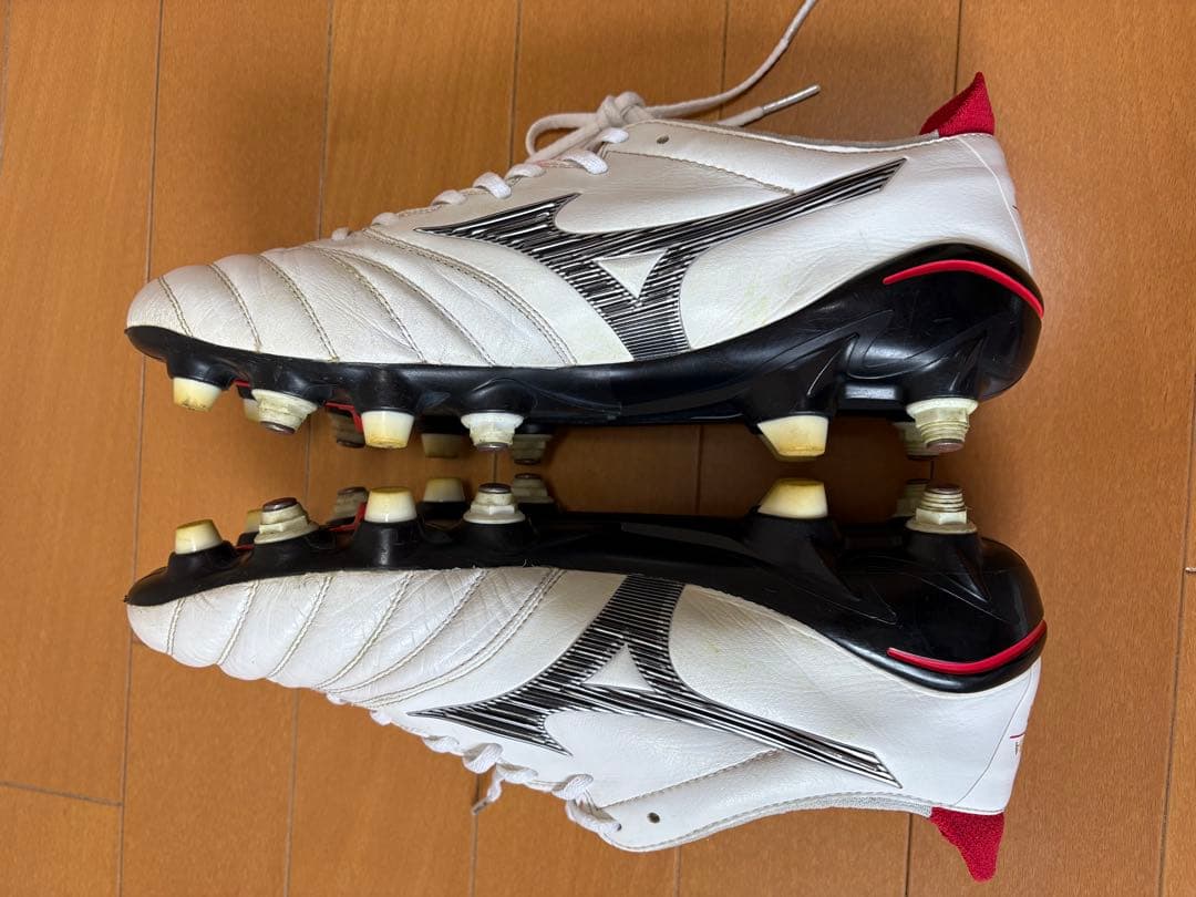 サッカースパイク　モレリアネオ3 Japan MIX 取り替え
