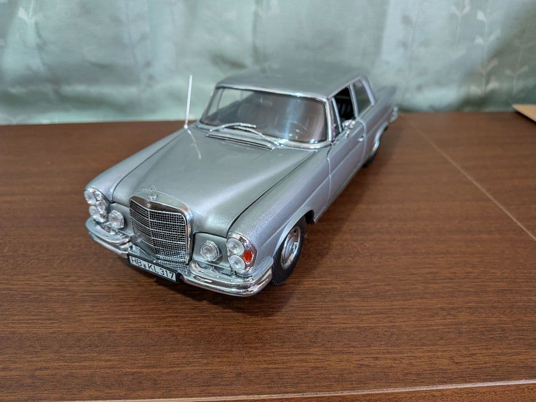 【専用】NOREV メルセデス・ベンツ 280SE 1/18 ノレブ　美品