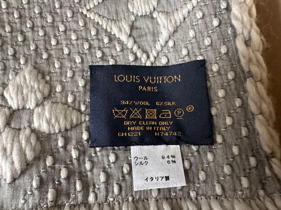 Louis Vuitton マフラー 箱付き