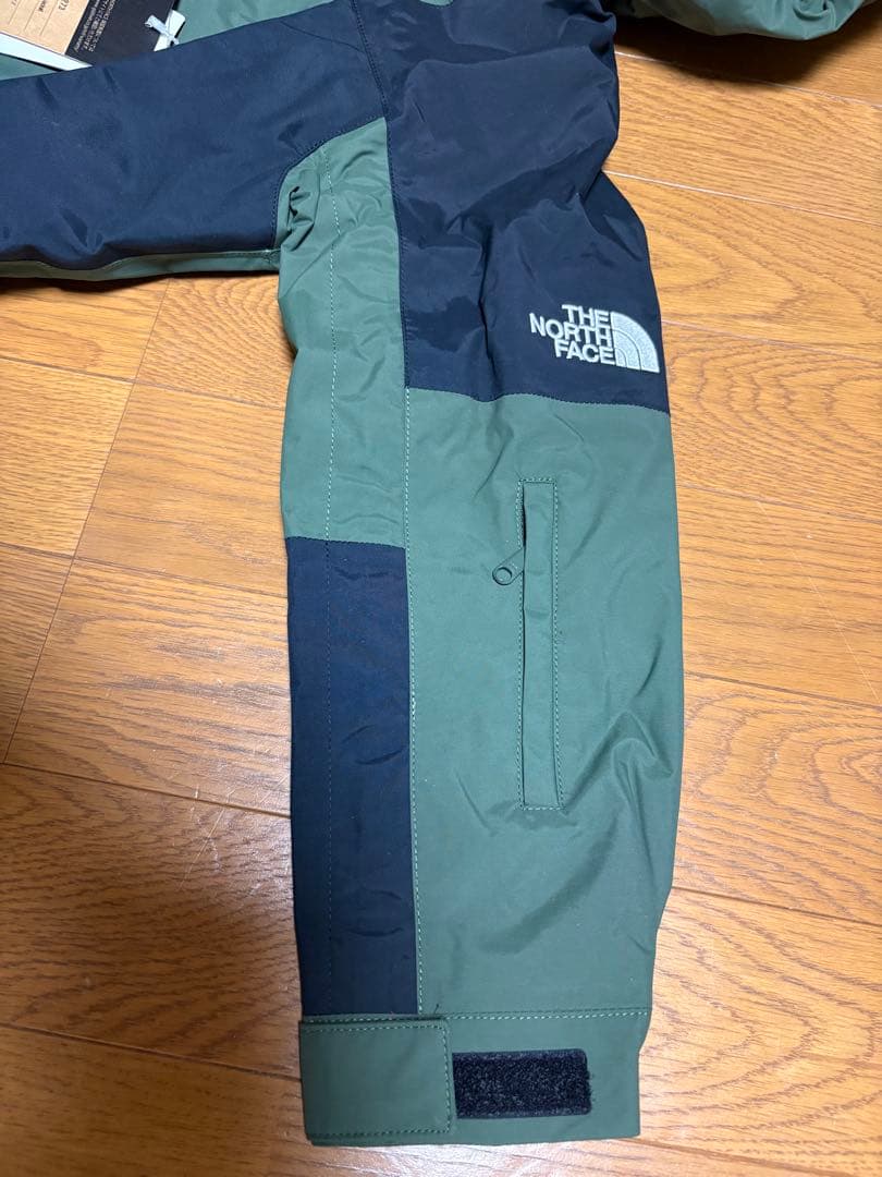 ザノースフェイス スキースノーボードウエアトリクライメイトジャケット 110