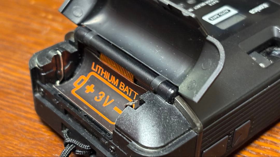 Konica Big Mini BM-301 フィルムカメラ 電池 フィルムつき