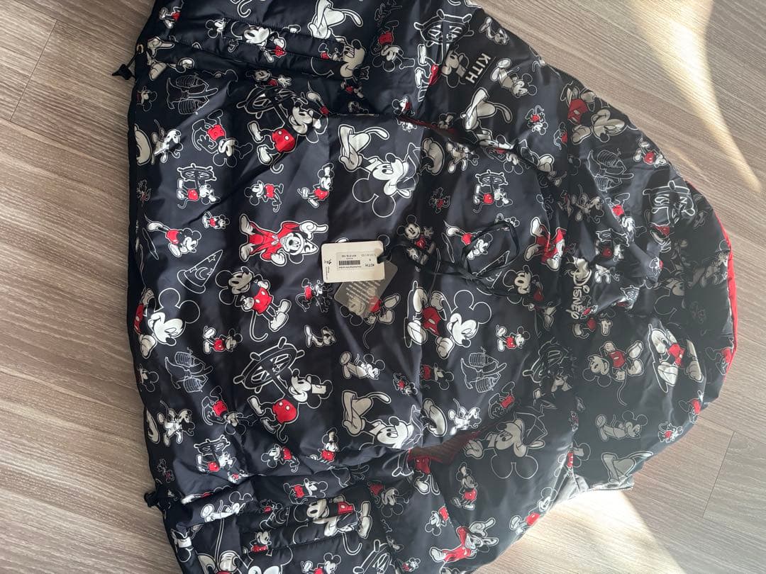 専用！新品未使用　KITH×Disney リバーシブルダウンベスト　Ｓサイズ