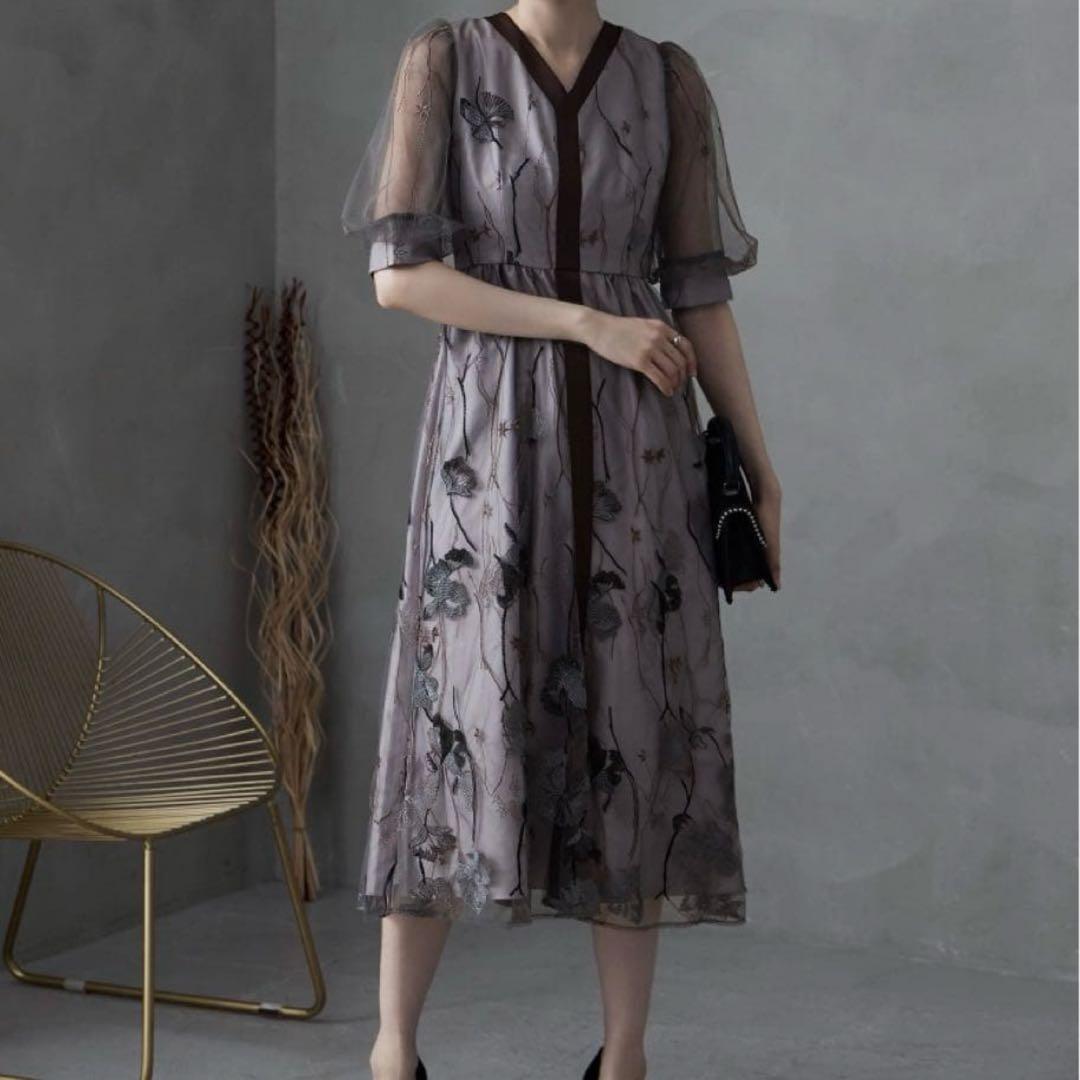 etoll. 刺繍レースVネックドレスワンピース パープル　M