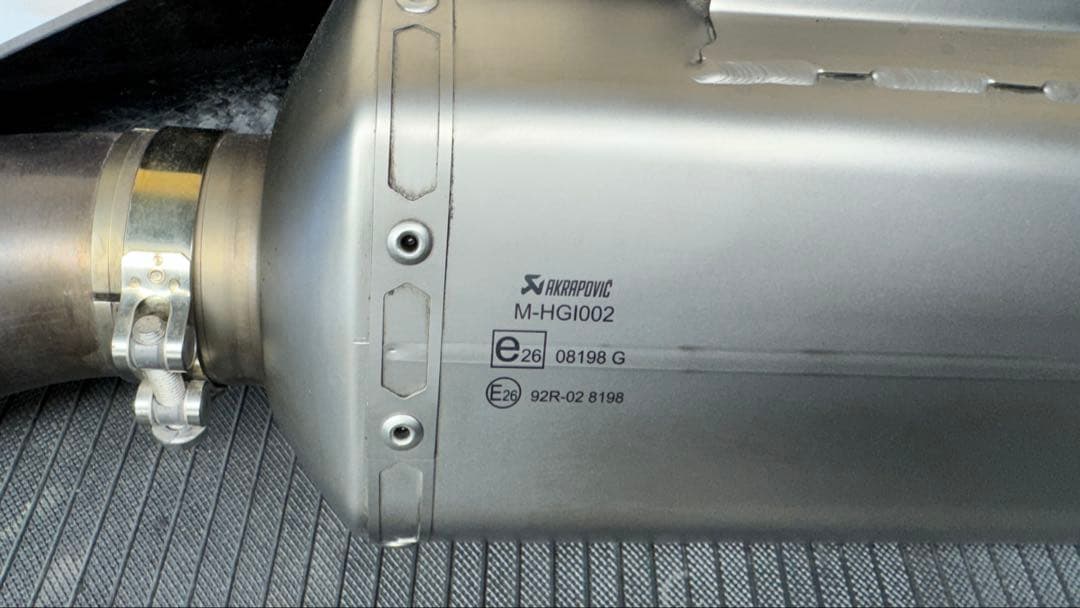 Akrapovicマフラー　NINJA H2 SX/SE 半年2000km使用