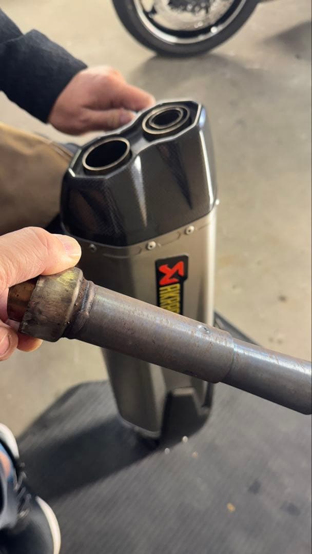 Akrapovicマフラー　NINJA H2 SX/SE 半年2000km使用