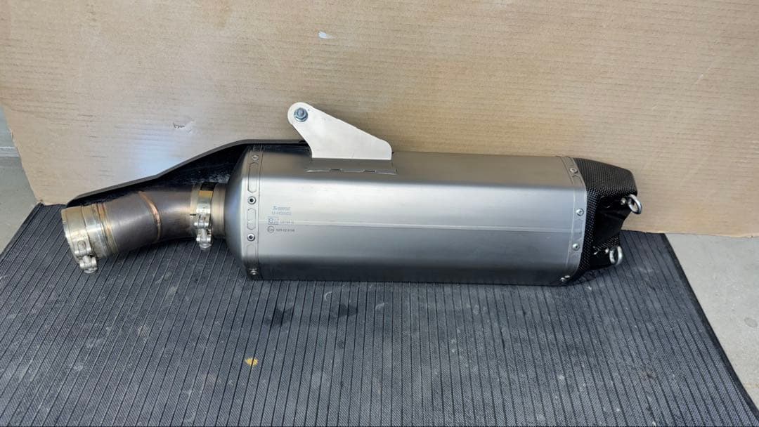 Akrapovicマフラー　NINJA H2 SX/SE 半年2000km使用