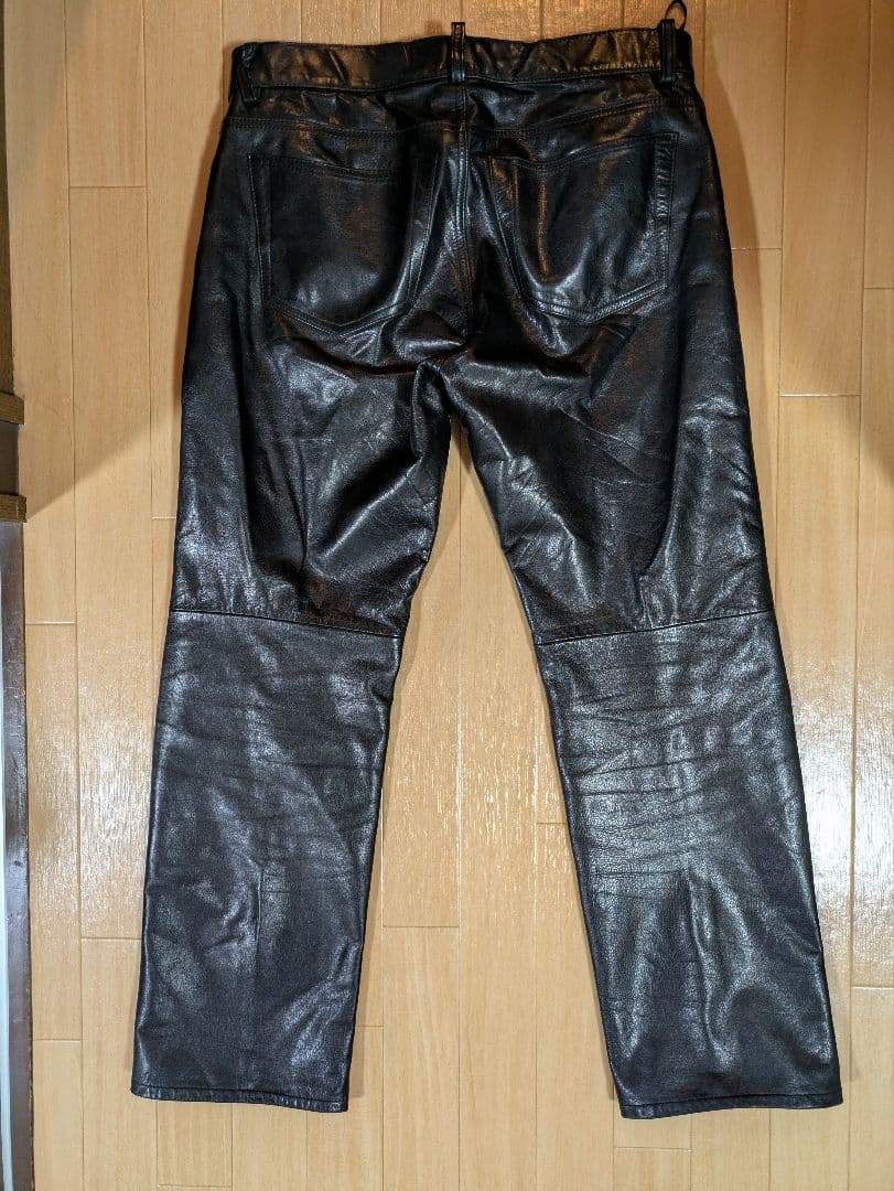 GAPブラックレザー ストレートパンツ