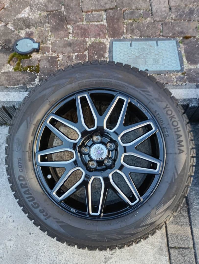 専用商品　1７インチ　ホイール・タイヤ４本セット　スタッドレス　タイヤカバー付き