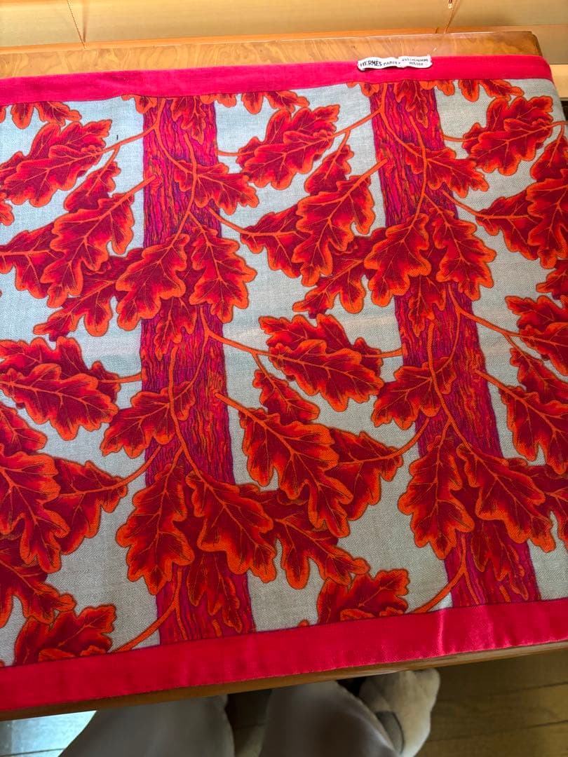 HERMES 赤い鳥デザイン マフラー