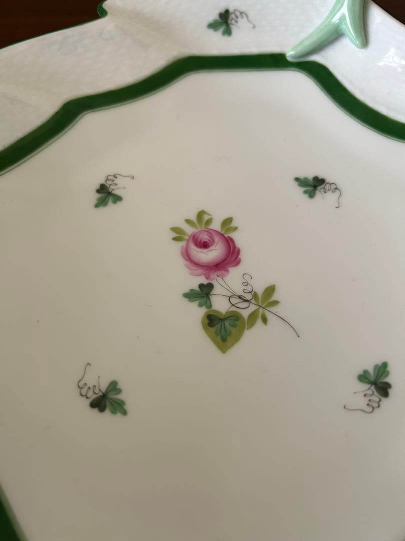 ヘレンド　ウィーンの薔薇ハンドル付きリーフトレイ