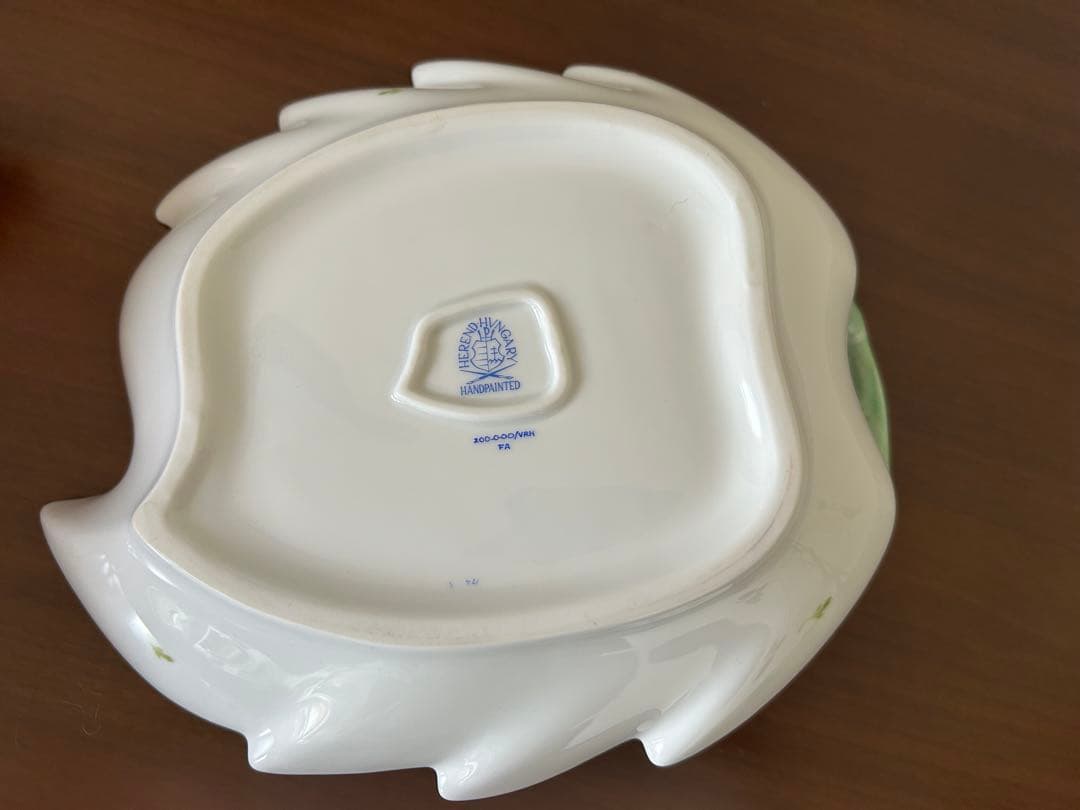 ヘレンド　ウィーンの薔薇ハンドル付きリーフトレイ