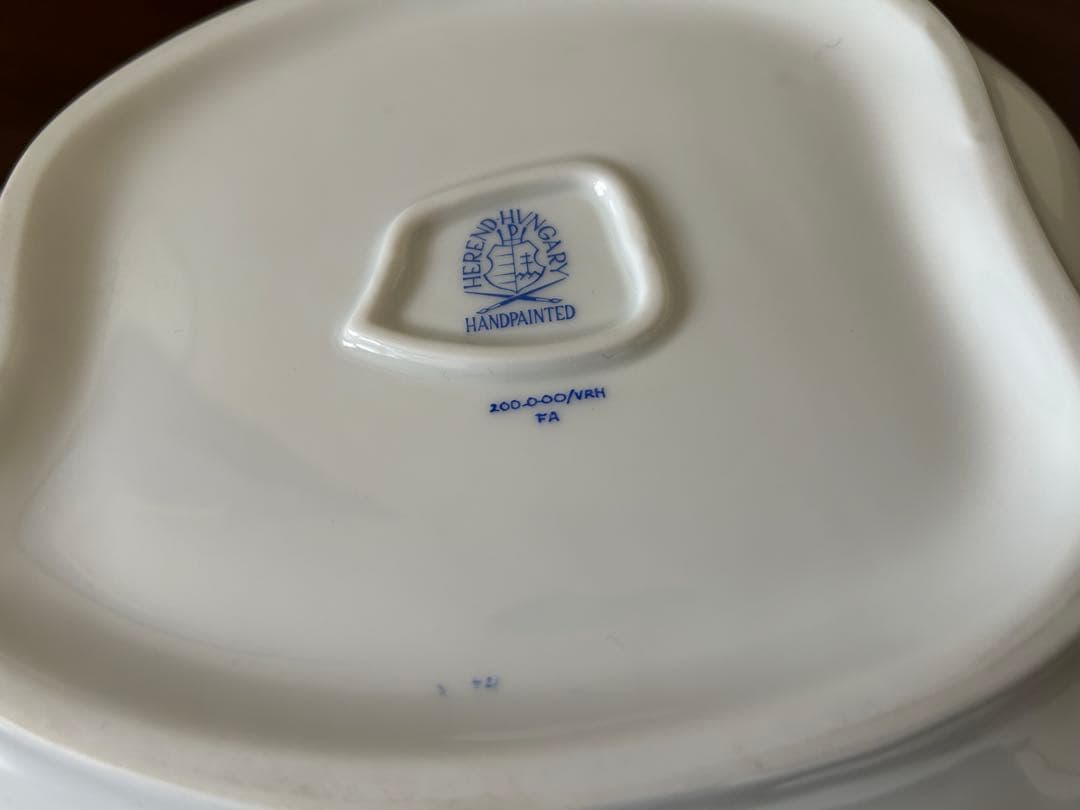 ヘレンド　ウィーンの薔薇ハンドル付きリーフトレイ